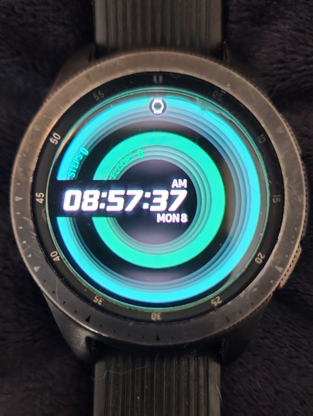 Samsung Smart Fitness Watch - Black With Charging Station.
